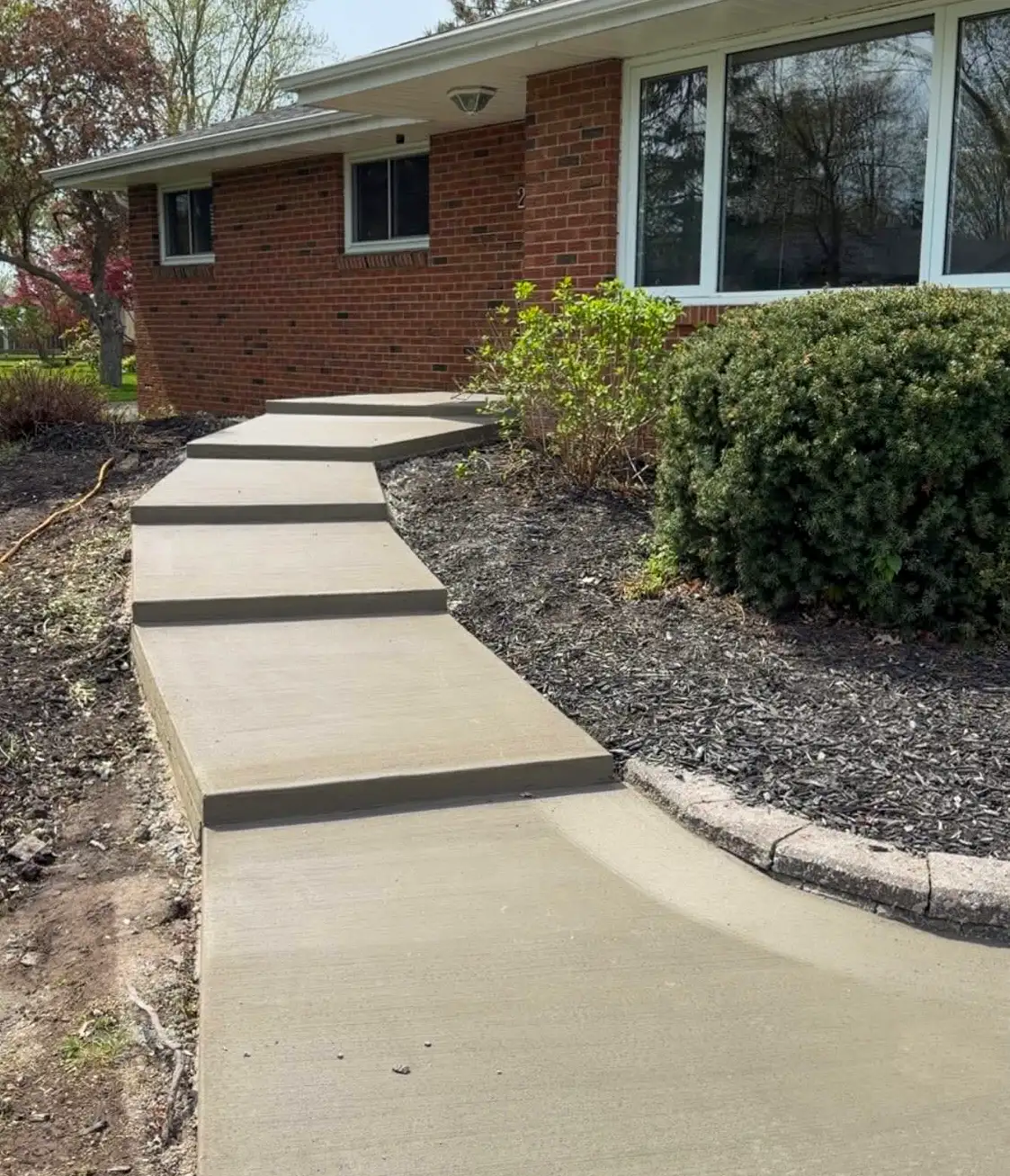 Brushed concrete raised walkway in Windsor